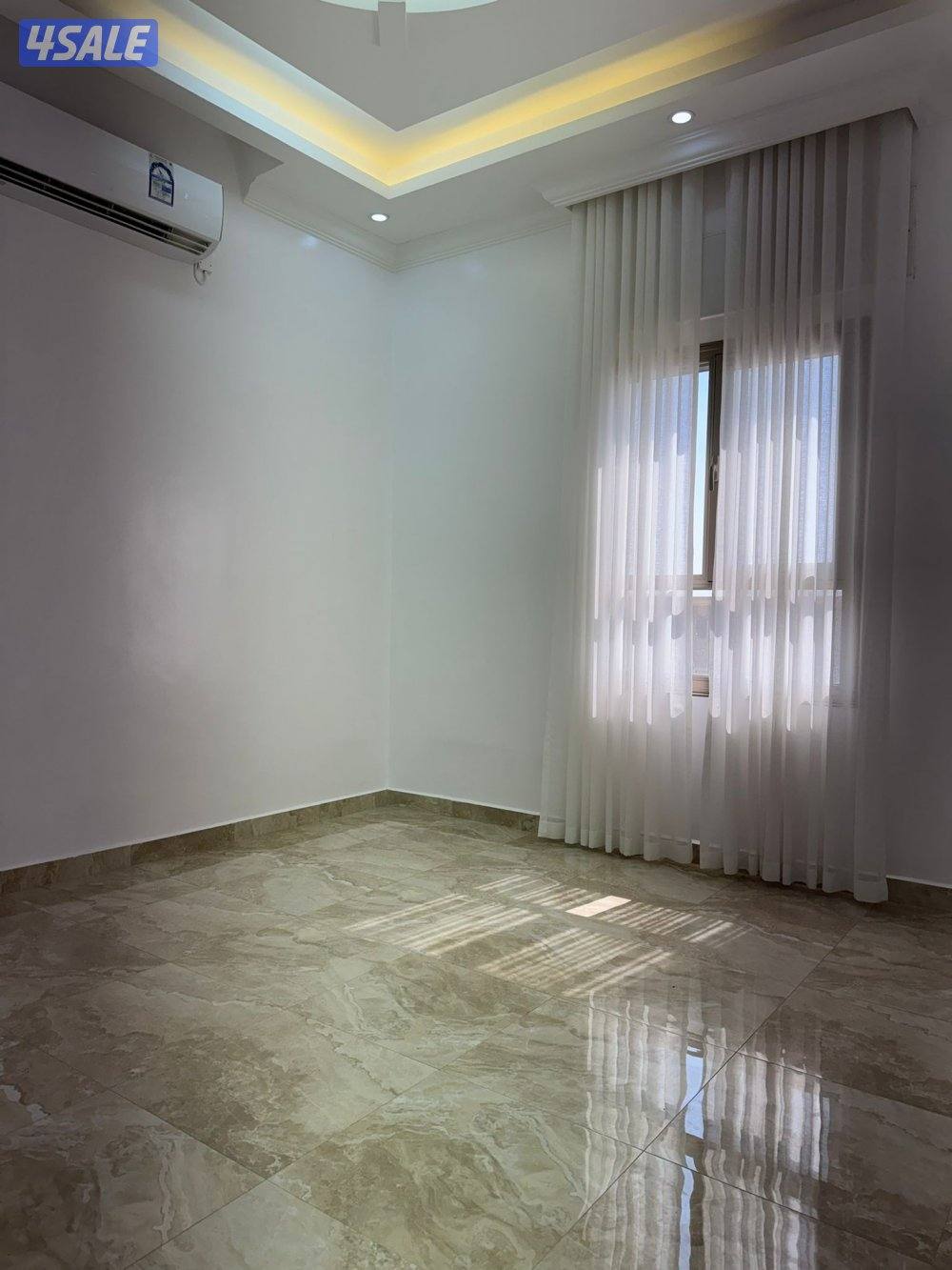 للايجار شقق صباح الاحمدوالفحيحيل تشطيب سوبرديلوكس2