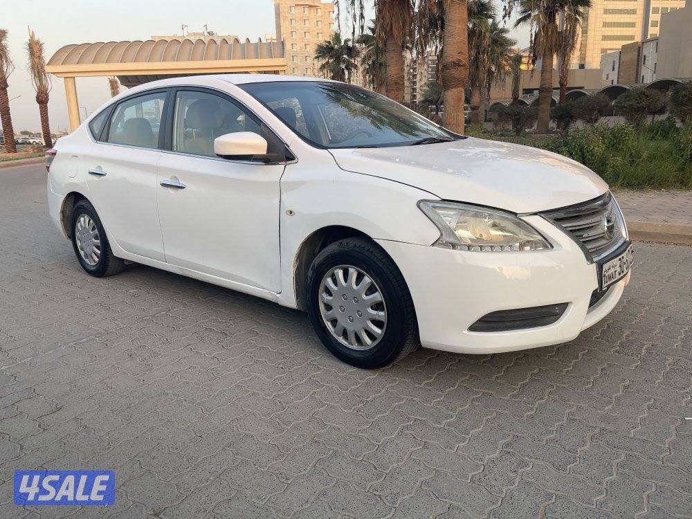 للبيع نيسان سنترا موديل 20152