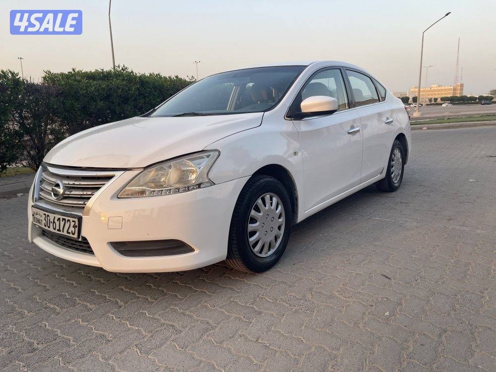 للبيع نيسان سنترا موديل 20156