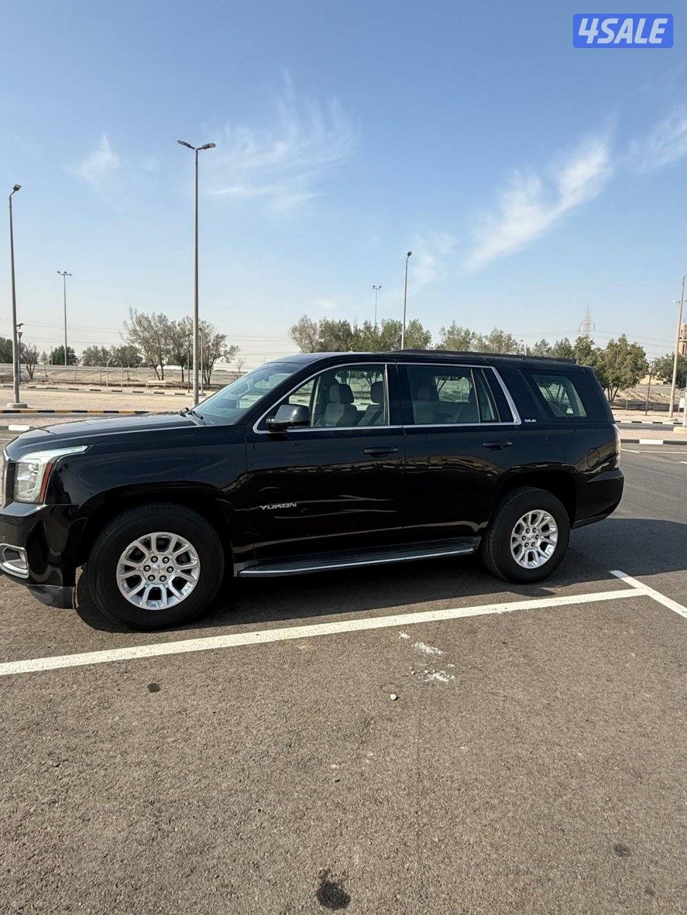 يوكن 2016 SLE شرط الفحص وبحاله ممتازه2