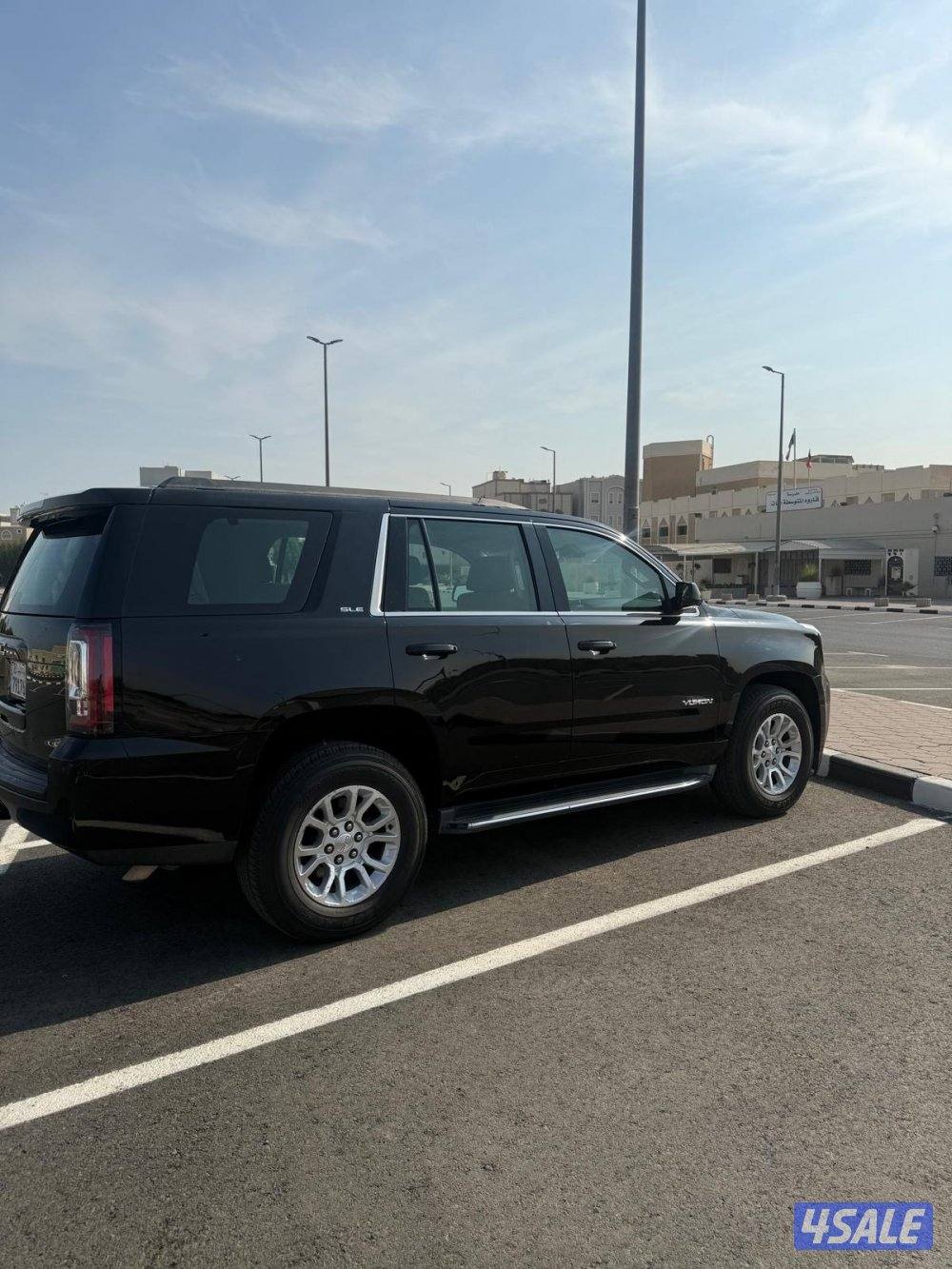 يوكن 2016 SLE شرط الفحص وبحاله ممتازه4