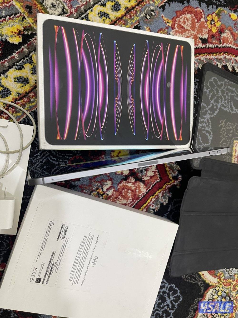 ايباد ابل برو 11 انش 256 قيقا ام تو نظيف جدا مو مصلح مع الاغراض5