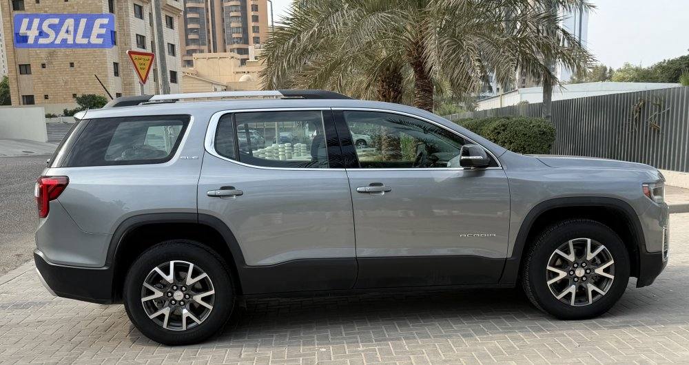 جي ام سي اكاديا SLEموديل 2023 ماشي 48 بهبهاني1