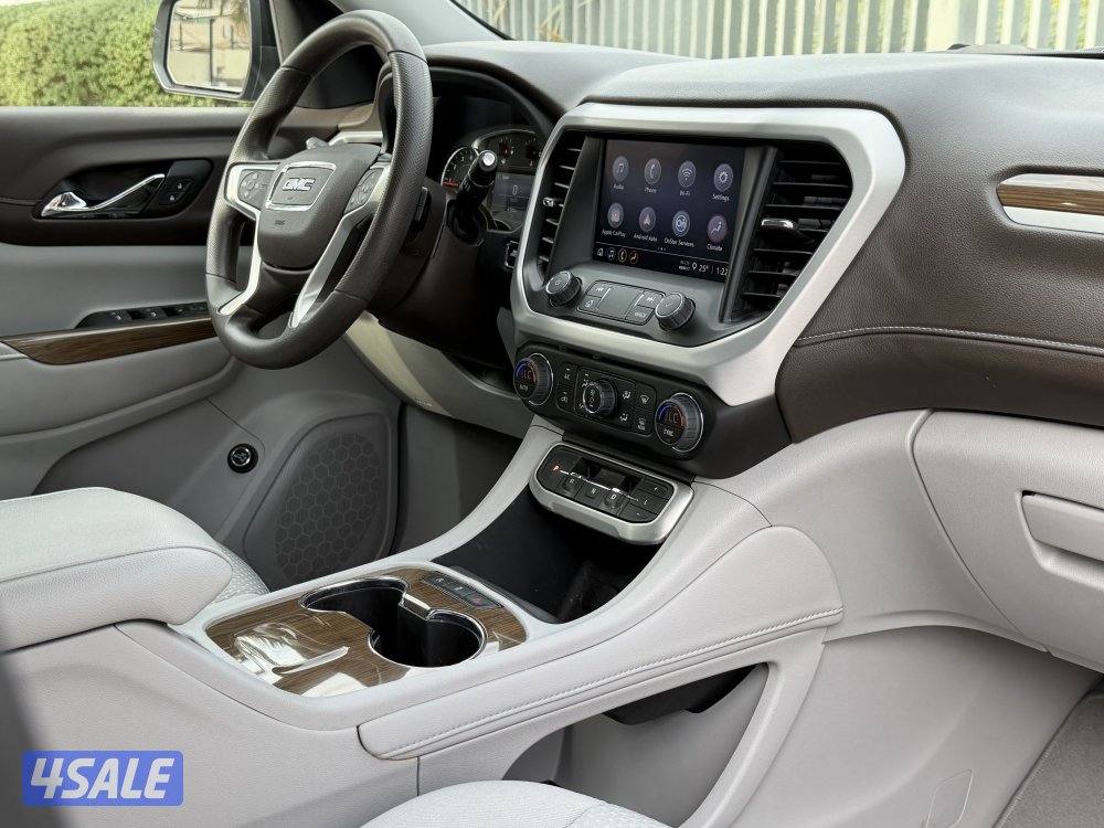 جي ام سي اكاديا SLEموديل 2023 ماشي 48 بهبهاني2