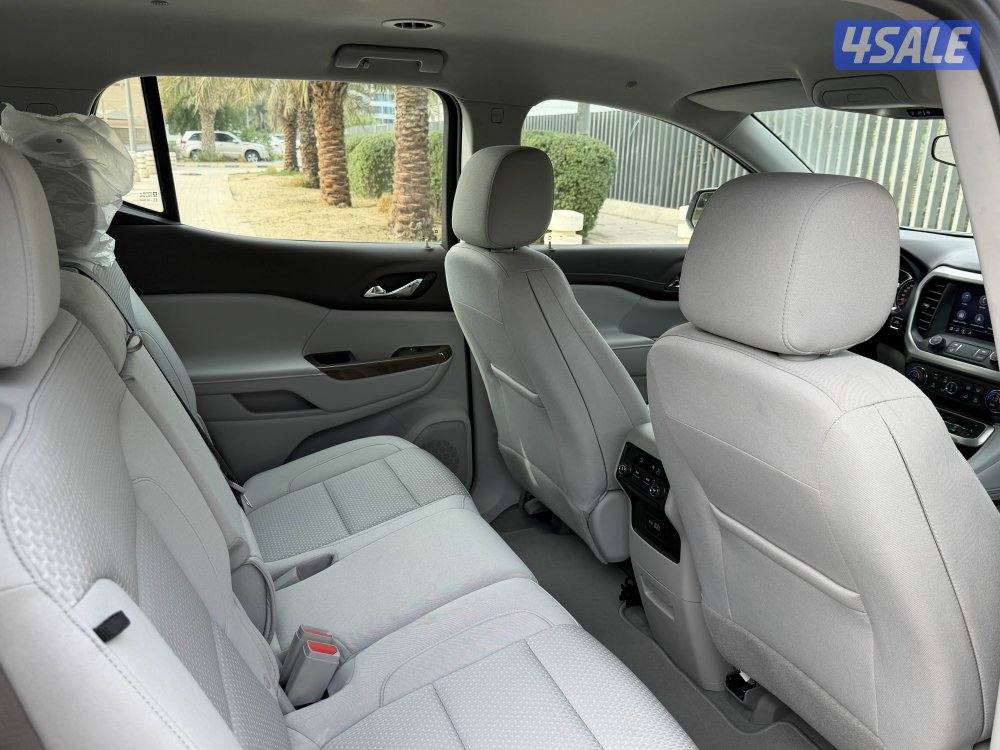 جي ام سي اكاديا SLEموديل 2023 ماشي 48 بهبهاني8