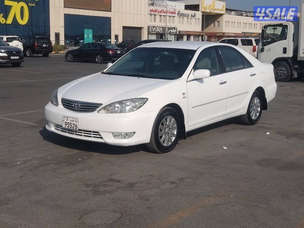 كامري GLI موديل ٢٠٠٤ ابيض عداد ٣٢٦ الف بحاله جيده جدا0