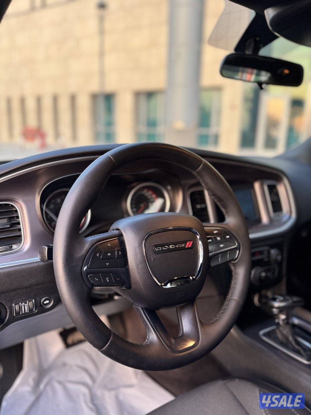 للبيع دودج شارجر موديل 20196