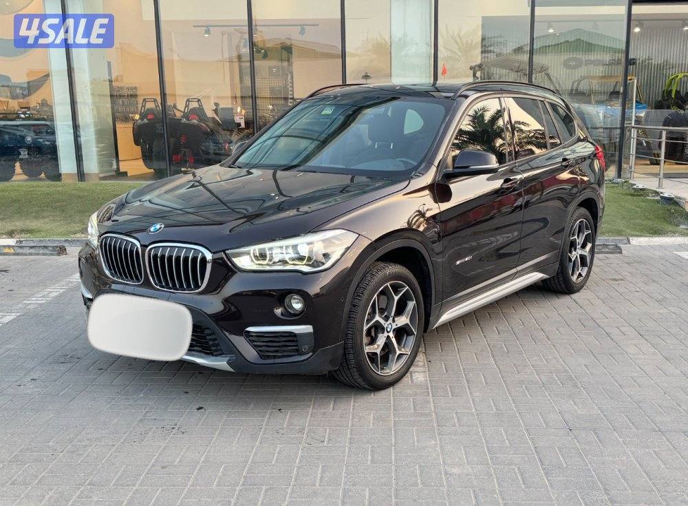 بي ام دبليو X1 موديل 2016 صبغ الوكاله عداد ١٣٢ الف كيلو متر0