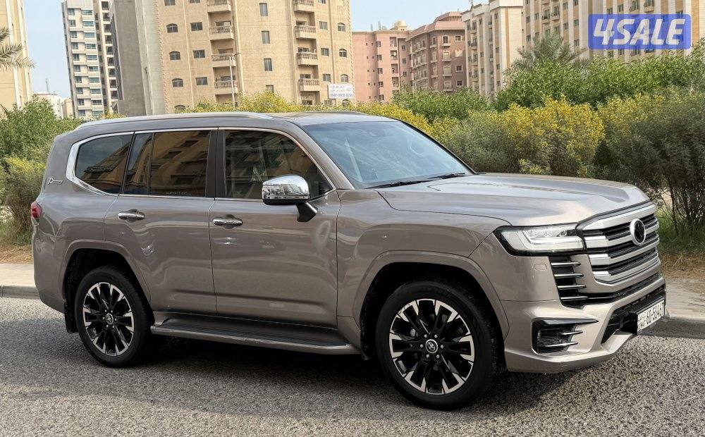 لاند كروزر VX ايرو S تون تيربو موديل 2022 ماشي 40 الساير تحت الكفاله0