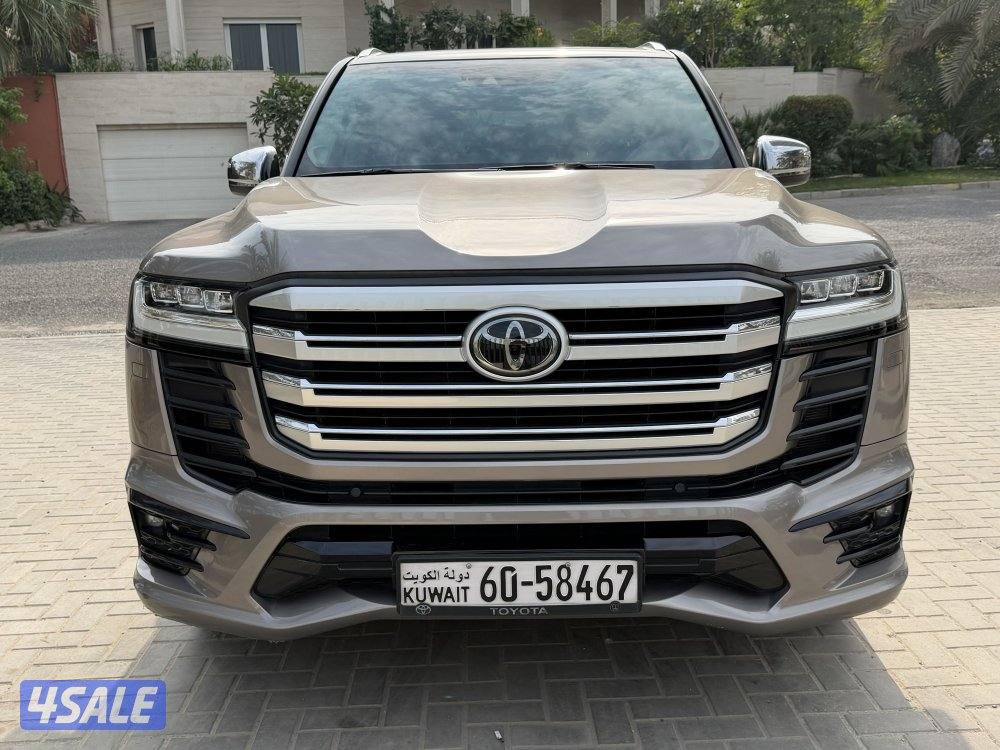 لاند كروزر VX ايرو S تون تيربو موديل 2022 ماشي 40 الساير تحت الكفاله7