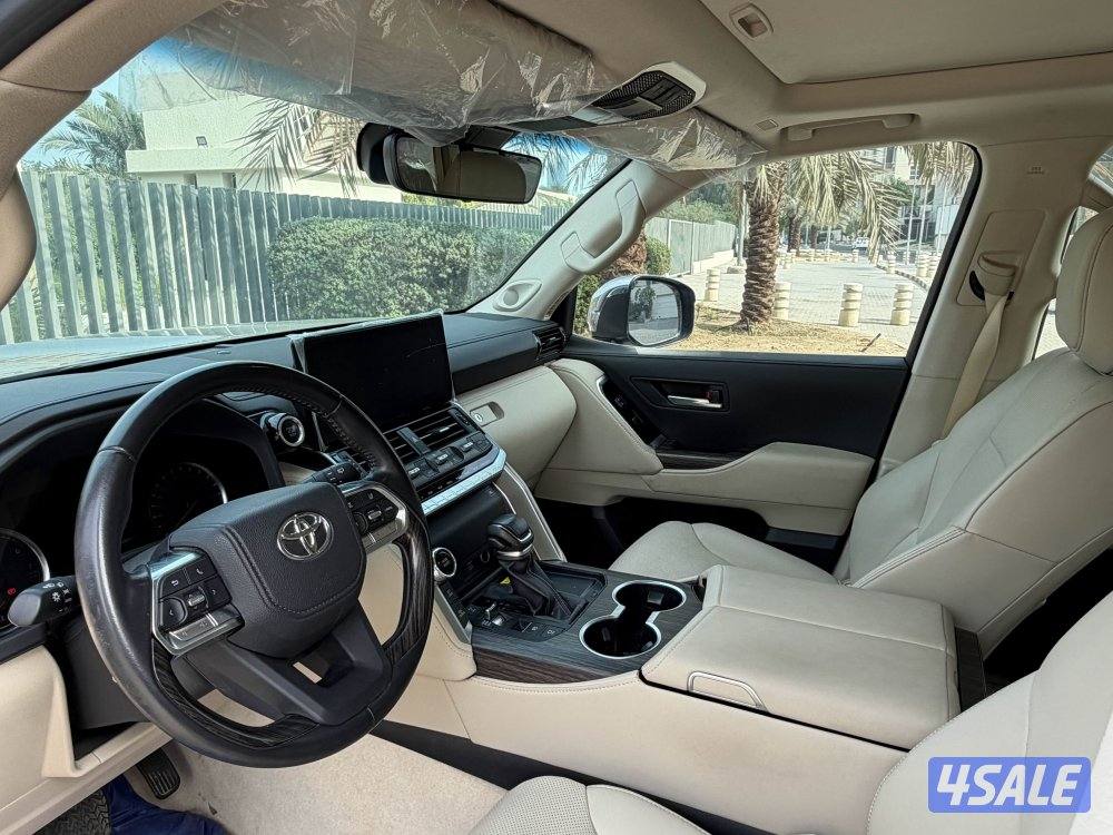 لاند كروزر VX ايرو S تون تيربو موديل 2022 ماشي 40 الساير تحت الكفاله9