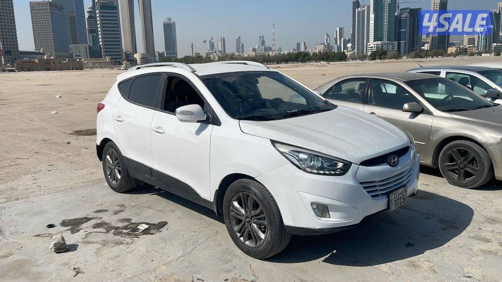 هونداي توسان اون ابيض  موديل ٢٠١٥ شرط الفحص ماشي ١٨٠5