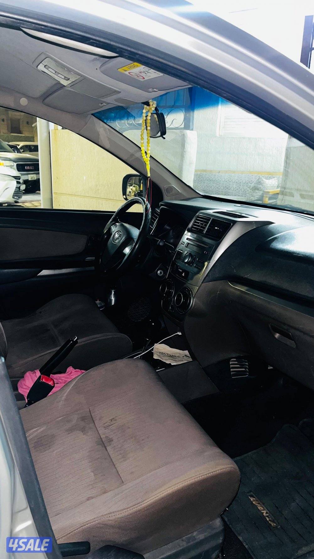 للبيع تويوتا افانزا بحاله جيده قير مكينه شاصي يوجد اصباغ متفرقه3