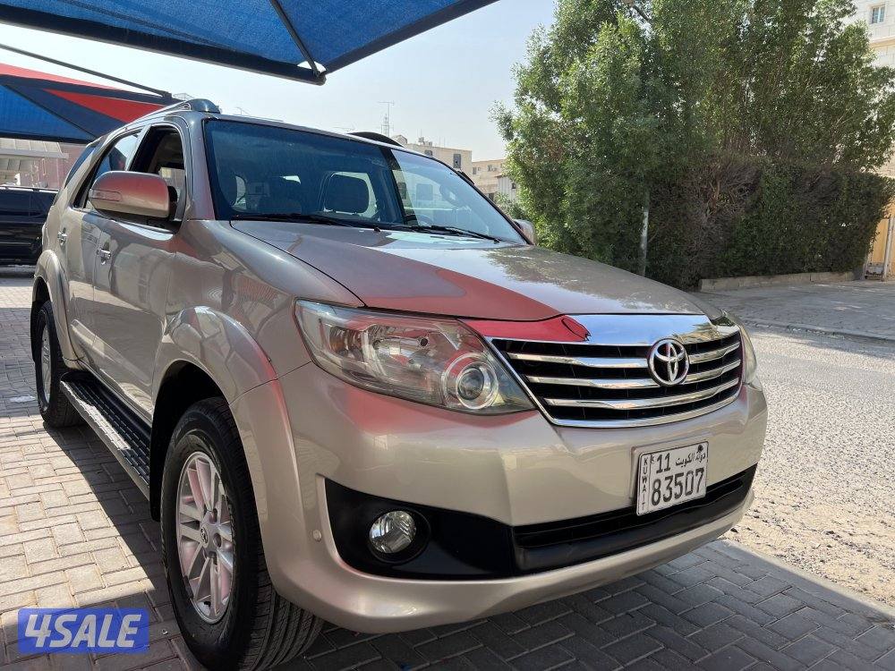 للبيع فورتنر 2013 V6 دبل قير1