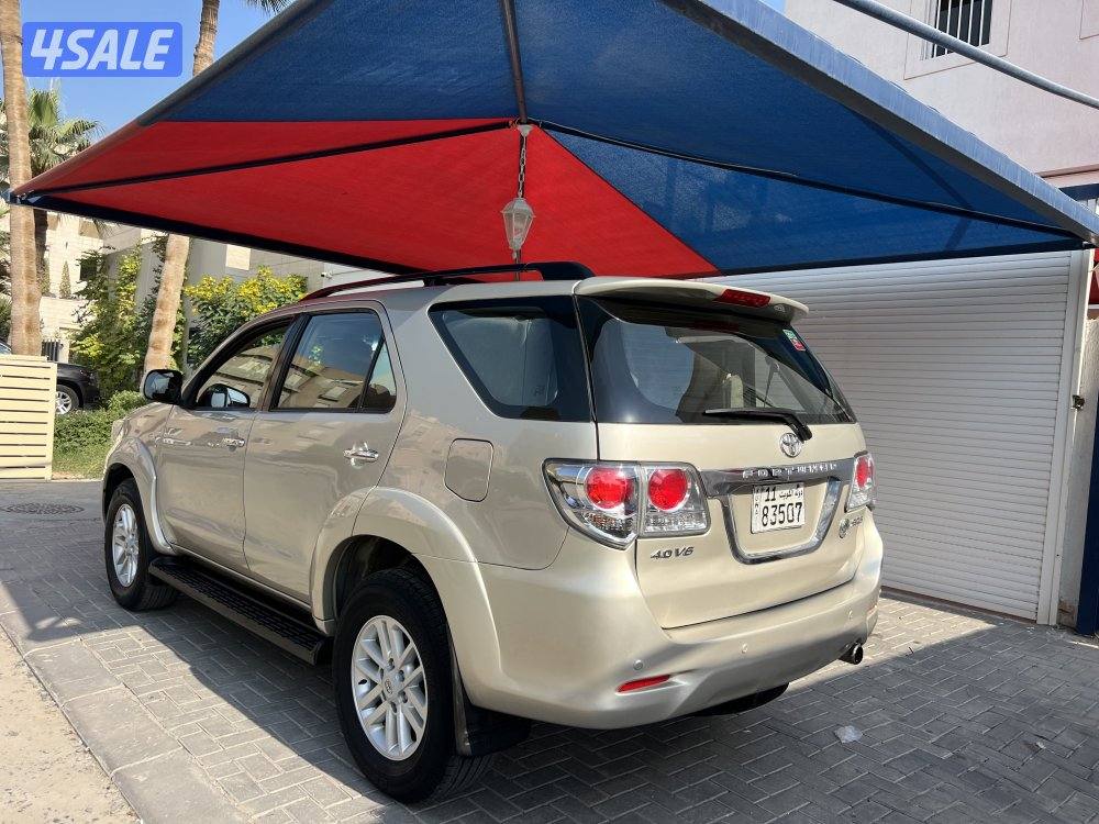 للبيع فورتنر 2013 V6 دبل قير7