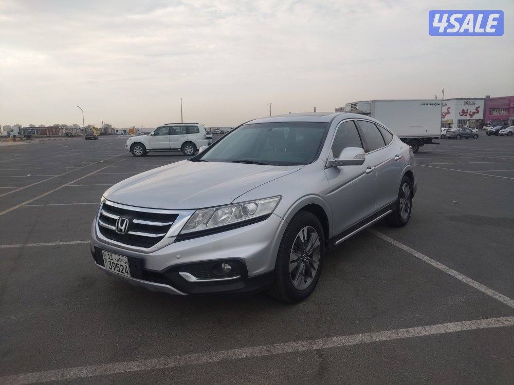 هوندا كروس تاور ٦سلندر موديل ٢٠١٣ فضي عداد ٢٦٦ الف بحاله الوكاله0