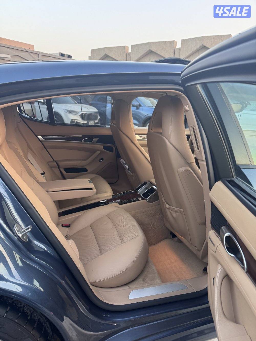 للبيع بورش بانميرا 20137