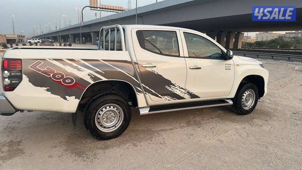 البيع وانيت مينسوبي موديل 2022 L2000 صبغ الوكاله قير عادي دبل شرط الفح1