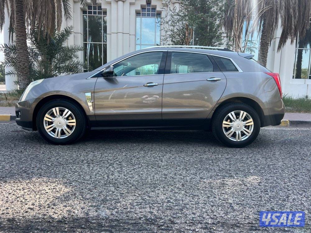 جيب كدلاك SRX موديل ٢٠١٢ بحاله نظيفه درجه اولي عداد ١٤٠ الف1