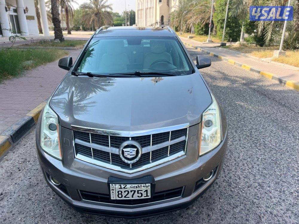 جيب كدلاك SRX موديل ٢٠١٢ بحاله نظيفه درجه اولي عداد ١٤٠ الف4