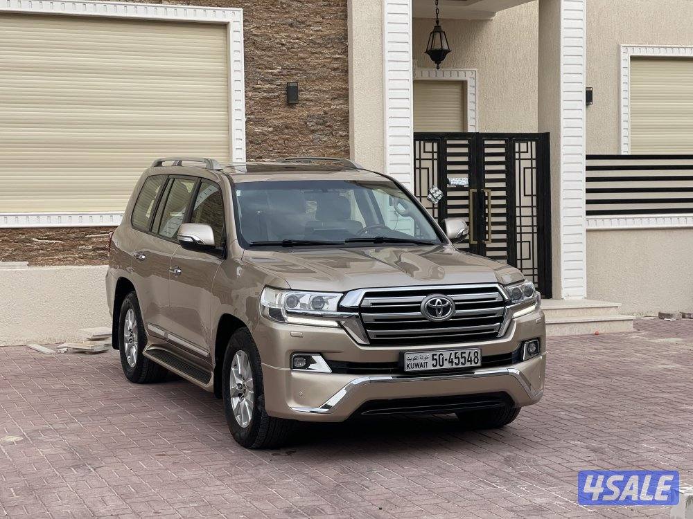 لاندكروزر 20181