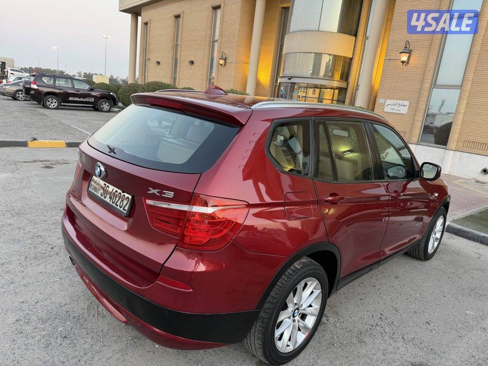 للبيع بي أم x3 موديل 2014 الون عنابي من داخل جلد بيج ماشي ١٥٩5
