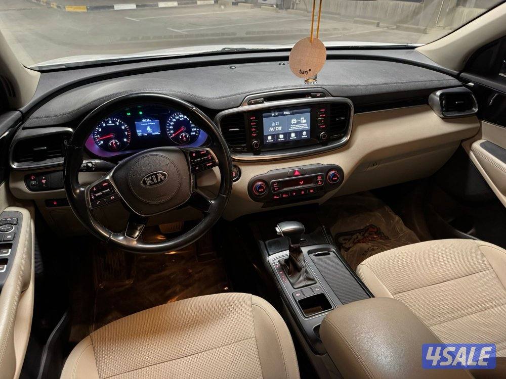 كيا سورينتو بحالة الوكاله7