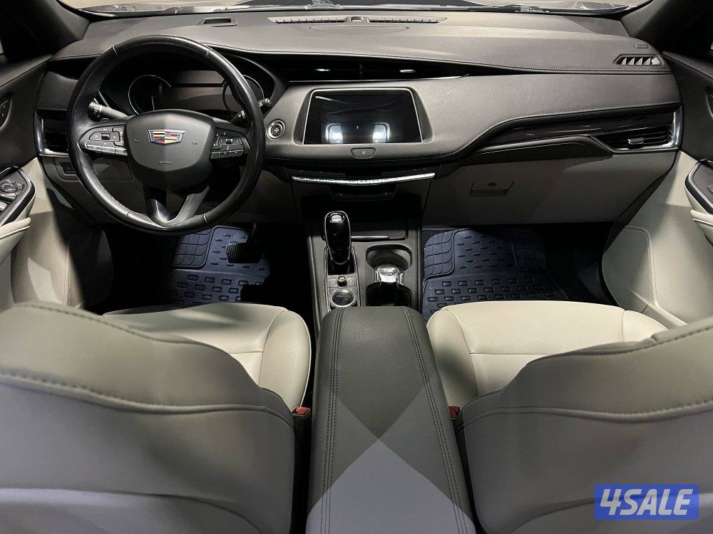 Cadillac XT4 Base Luxury 2.0L Turbo 20226