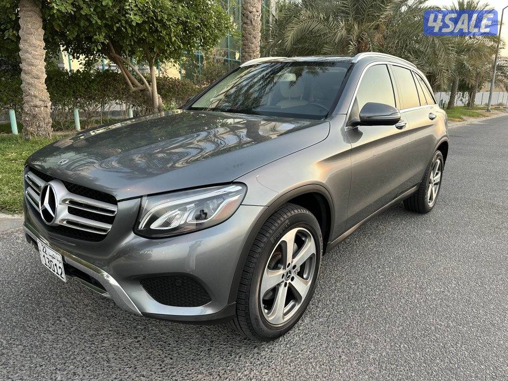 للبيع جيب مرسيدس حجم 300 GLC موديل 2018 صبغ الوكالة1