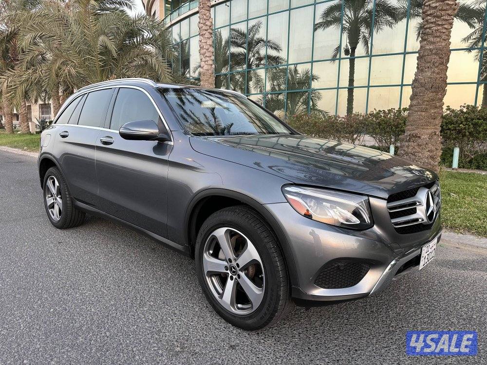 للبيع جيب مرسيدس حجم 300 GLC موديل 2018 صبغ الوكالة2