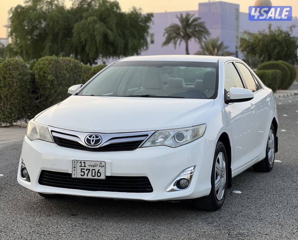 كامري GL 2015 شرط الفحص عداد 280 الف بحاله ممتازه0