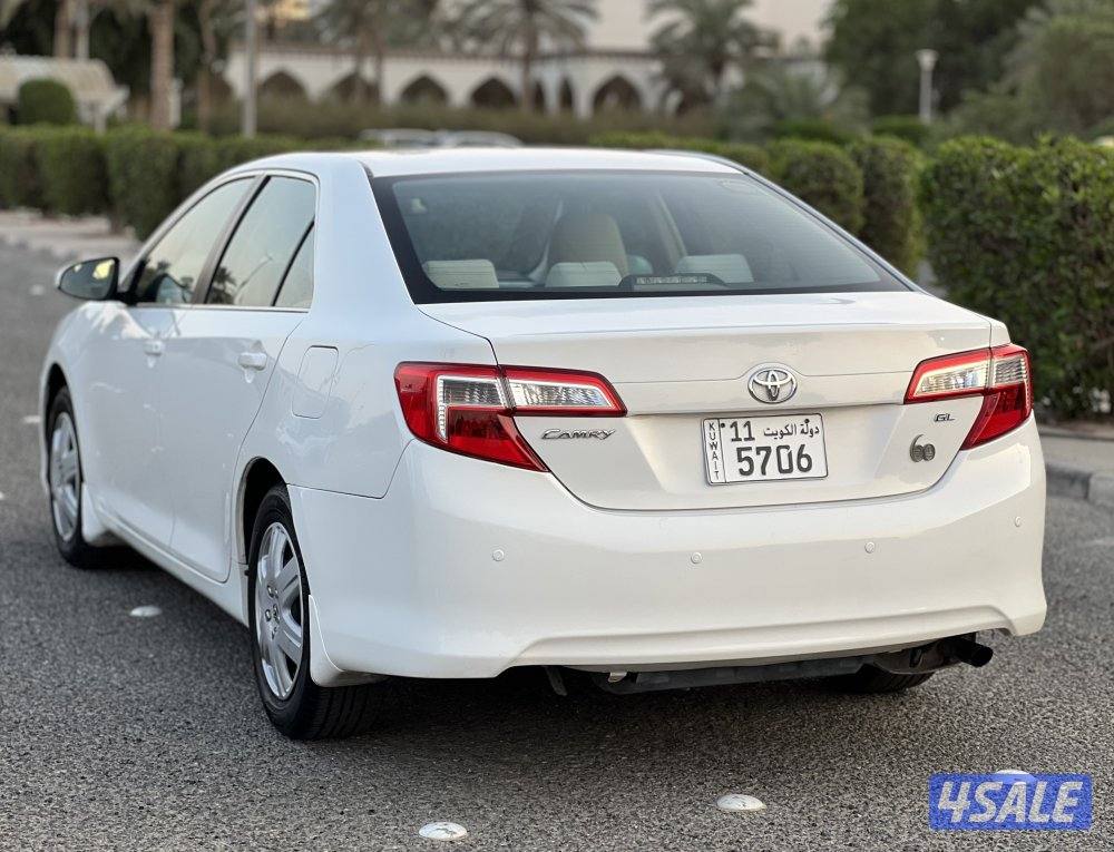 كامري GL 2015 شرط الفحص عداد 280 الف بحاله ممتازه2