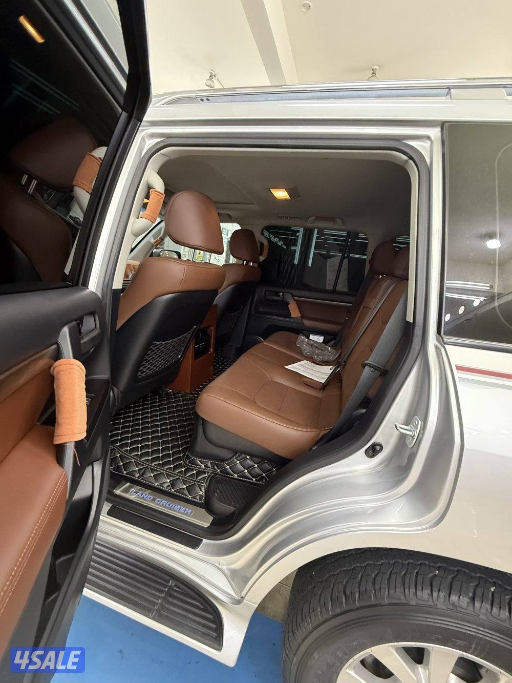 للبيع لاند كرورز جي اكس آر 20215