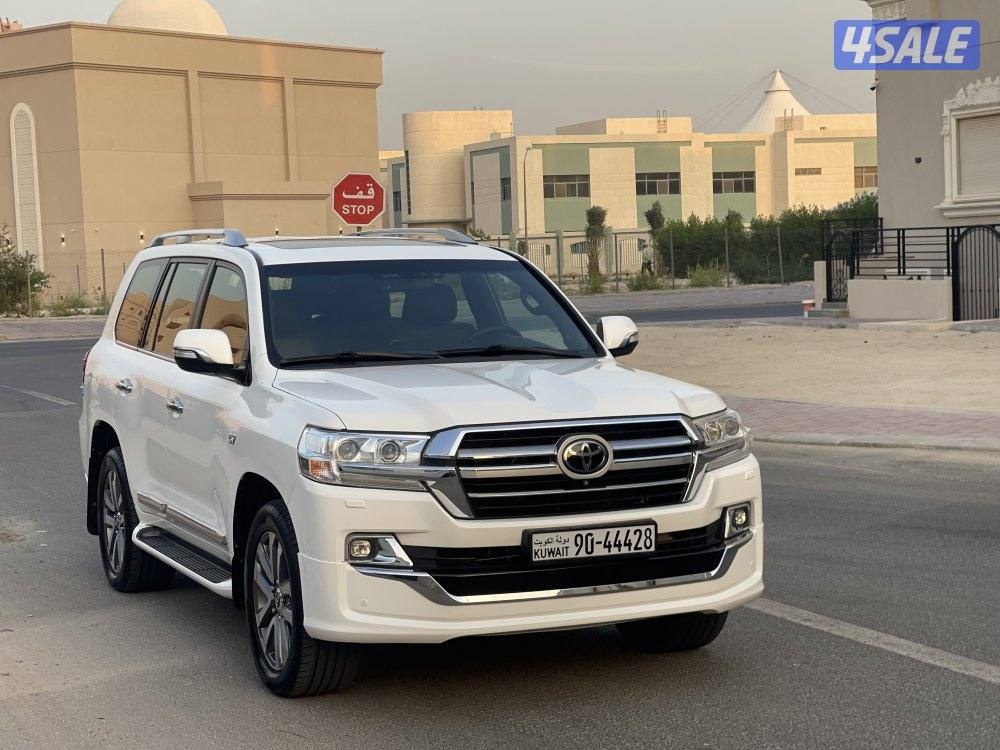 لاندكروزر VXR0