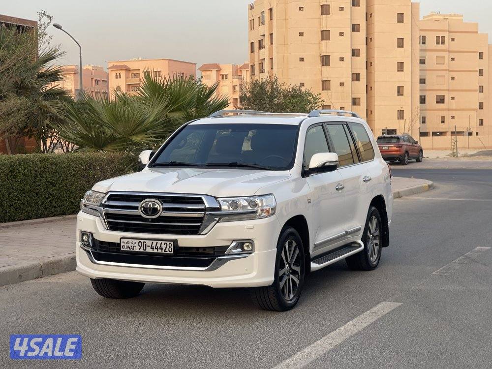 لاندكروزر VXR1