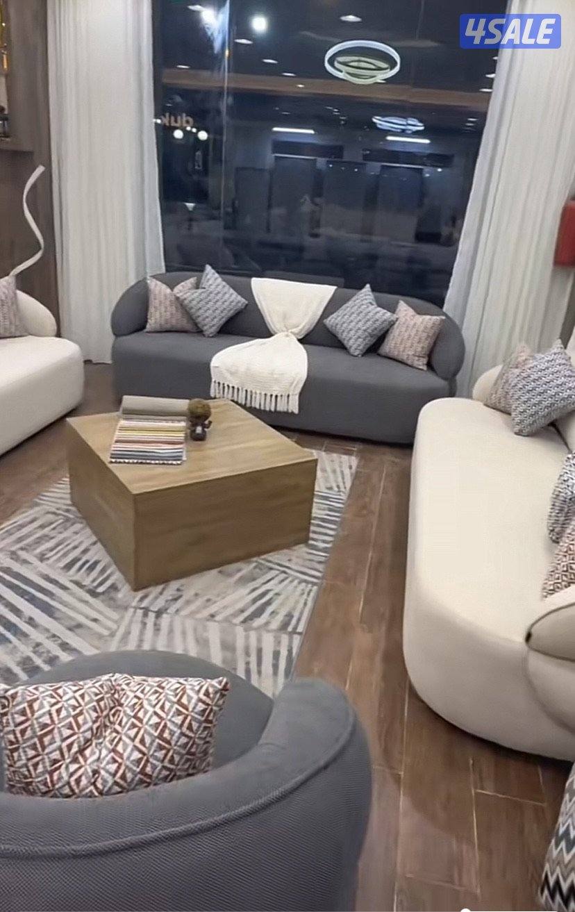 أثاث ومفروشات البيت الحديث0