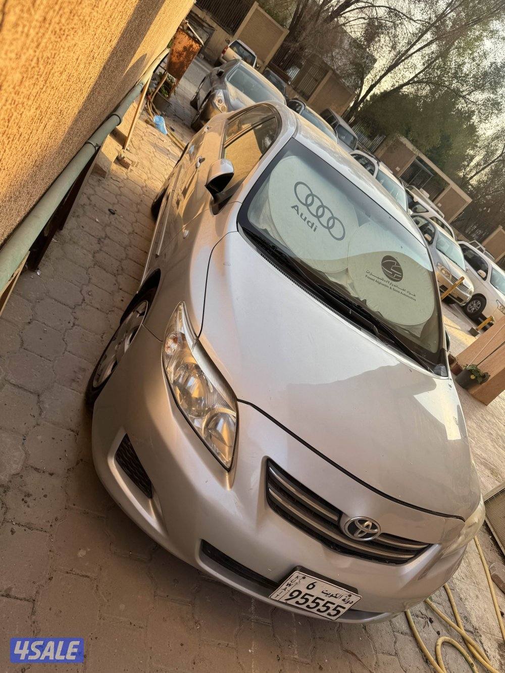 تويوتا كورولا ٢٠٠٩ ممشي ٧٧ الف كم فقط - صبغ الوكالة - corolla 77000 KM0