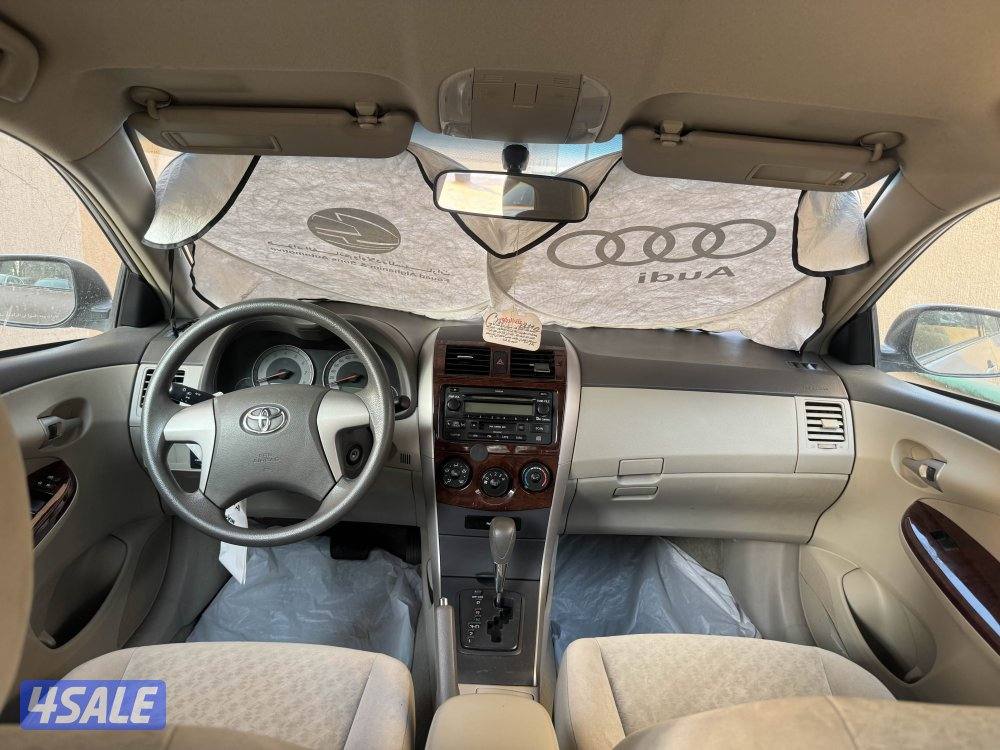 تويوتا كورولا ٢٠٠٩ ممشي ٧٧ الف كم فقط - صبغ الوكالة - corolla 77000 KM5