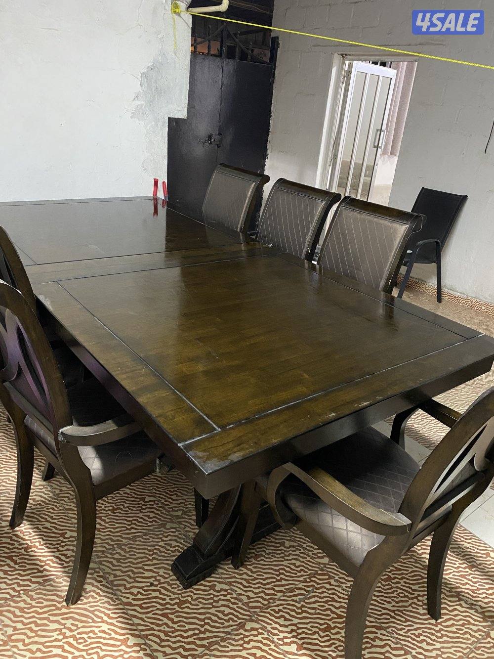 طاولة طعام1