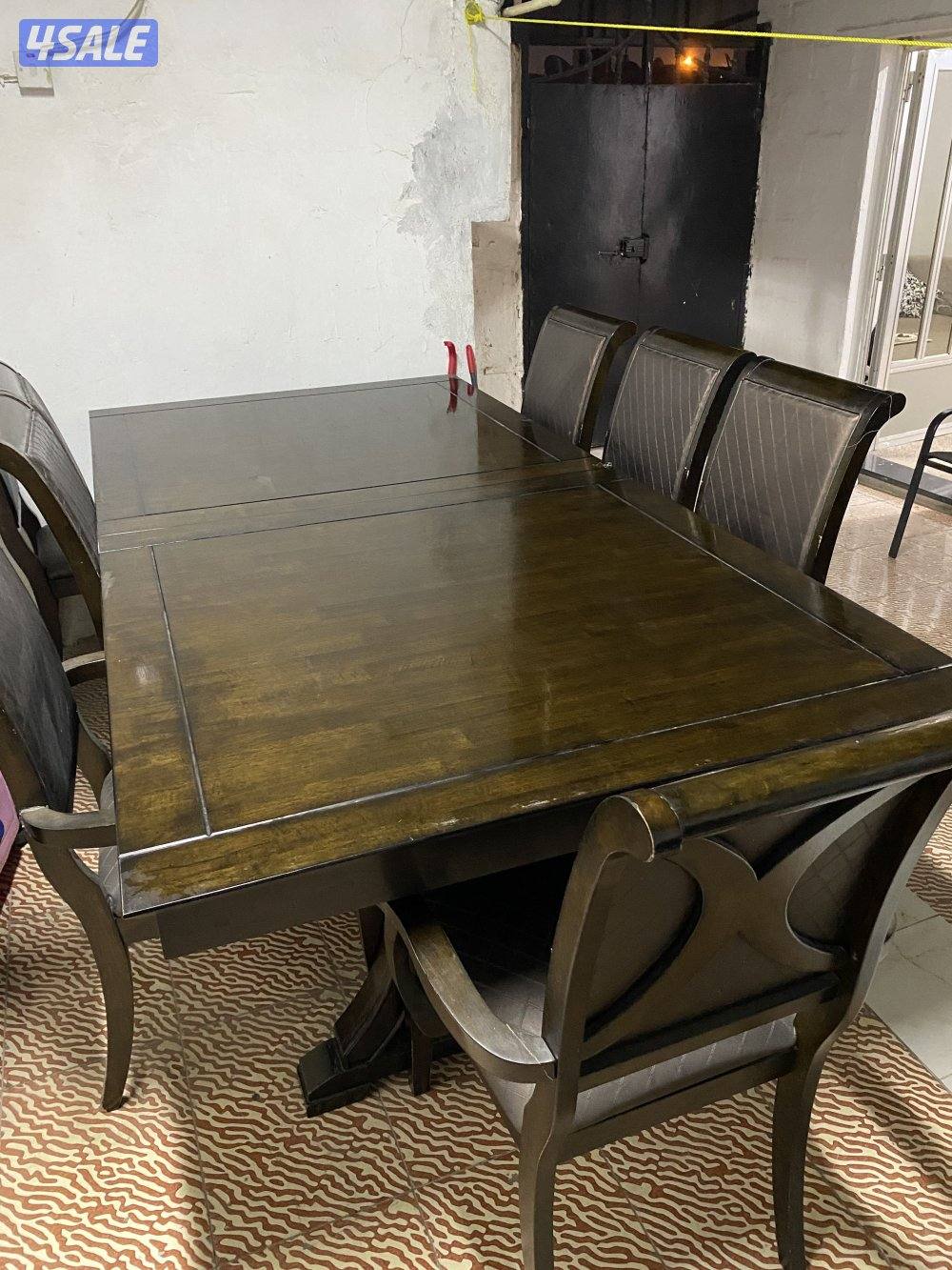 طاولة طعام2