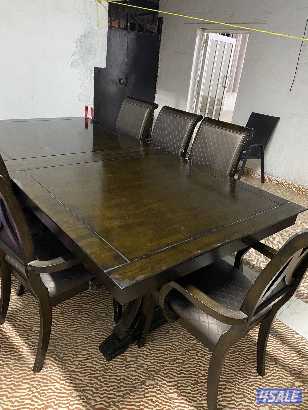 طاولة طعام4