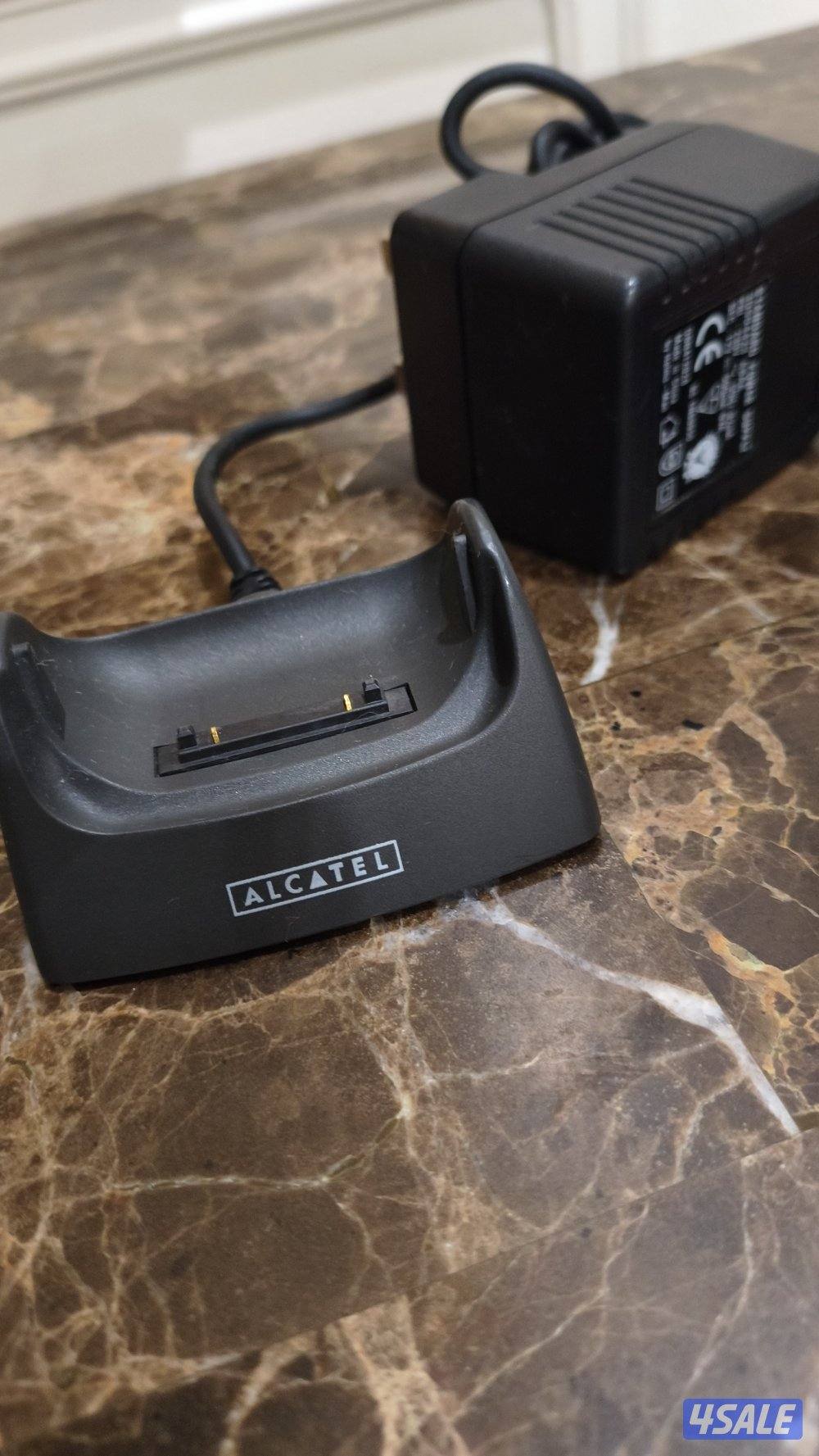 تلفون  قديم مع شحنه الاصلي2