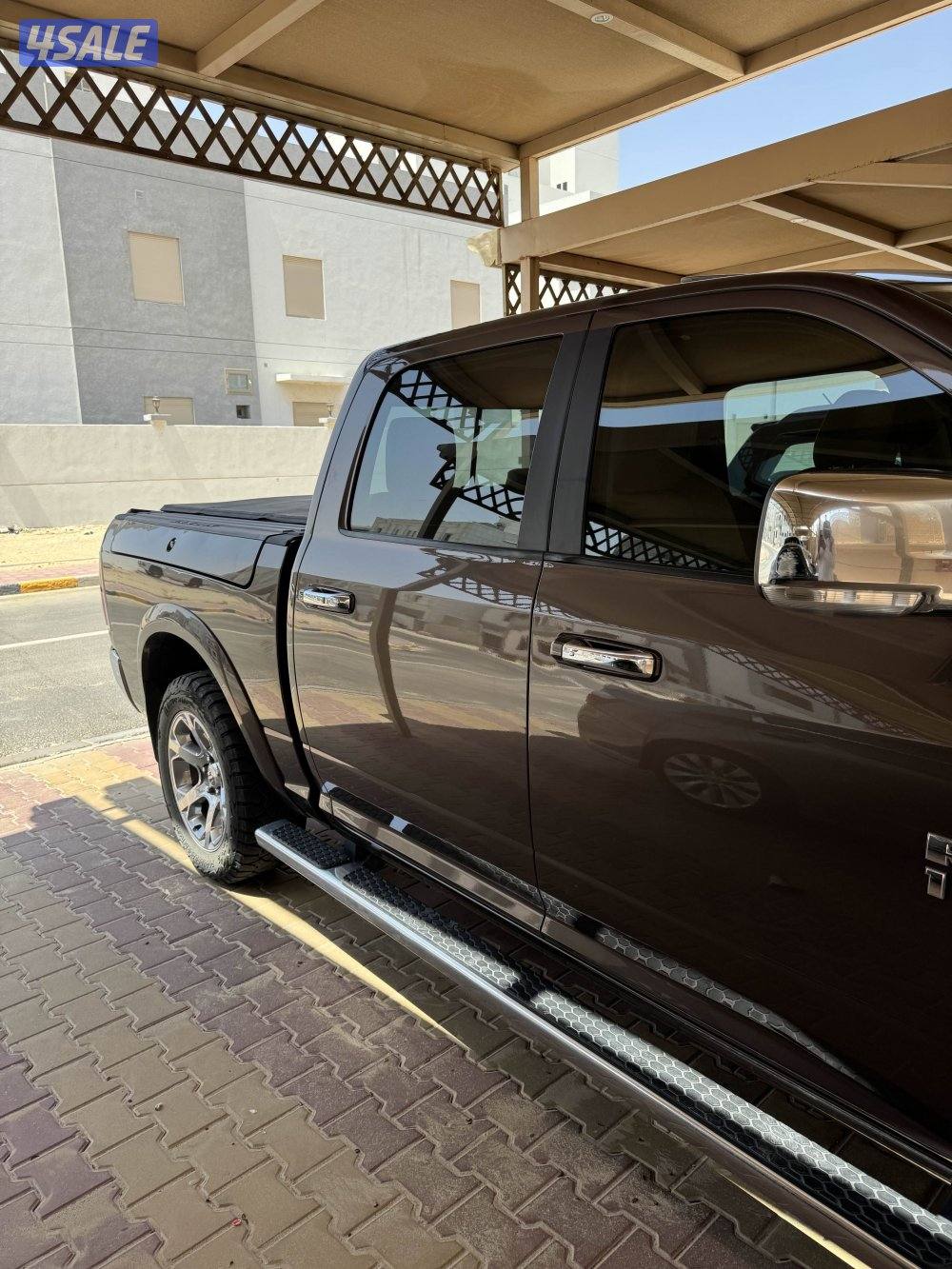 للبيع وانيت دوج رام4