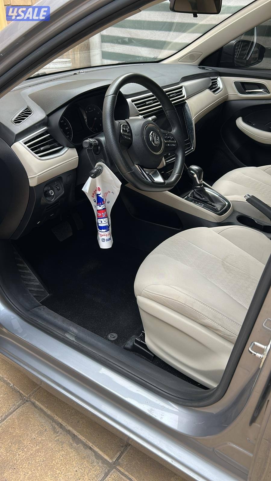 للبيع MG5 موديل 2020 بحالة الوكالة نظيفه جدا عداد 103 صبغ الوكالة شرط1