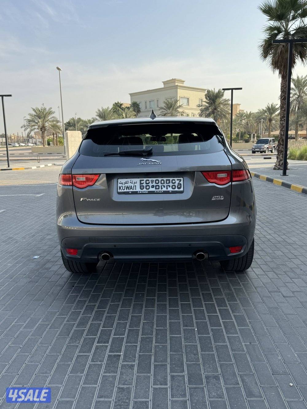 F-PACE بحالة الوكالة اعلى فئة4