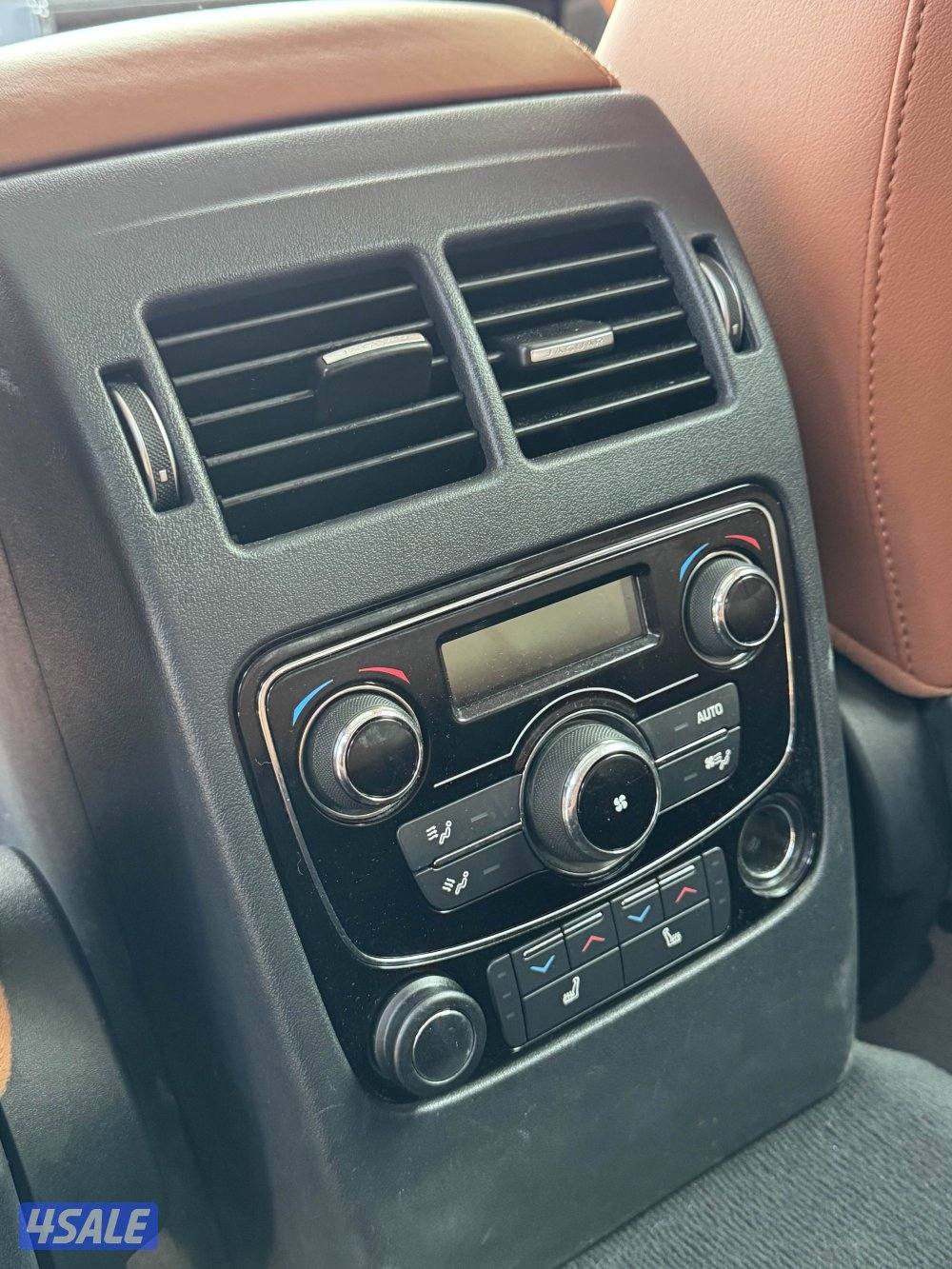 F-PACE بحالة الوكالة اعلى فئة12