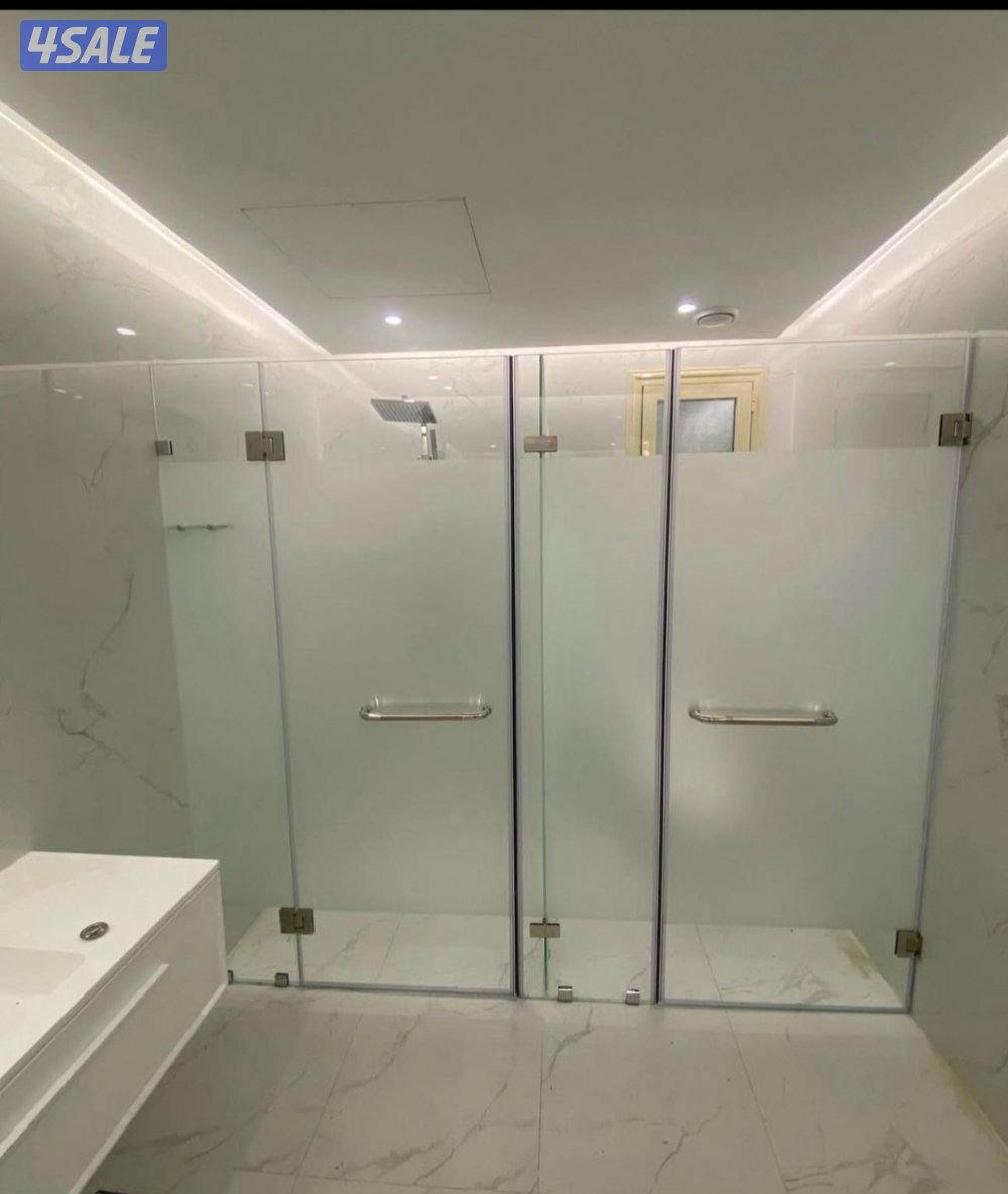 تركيب زجاج سكريت و مرايا دربزين شاور بكس6