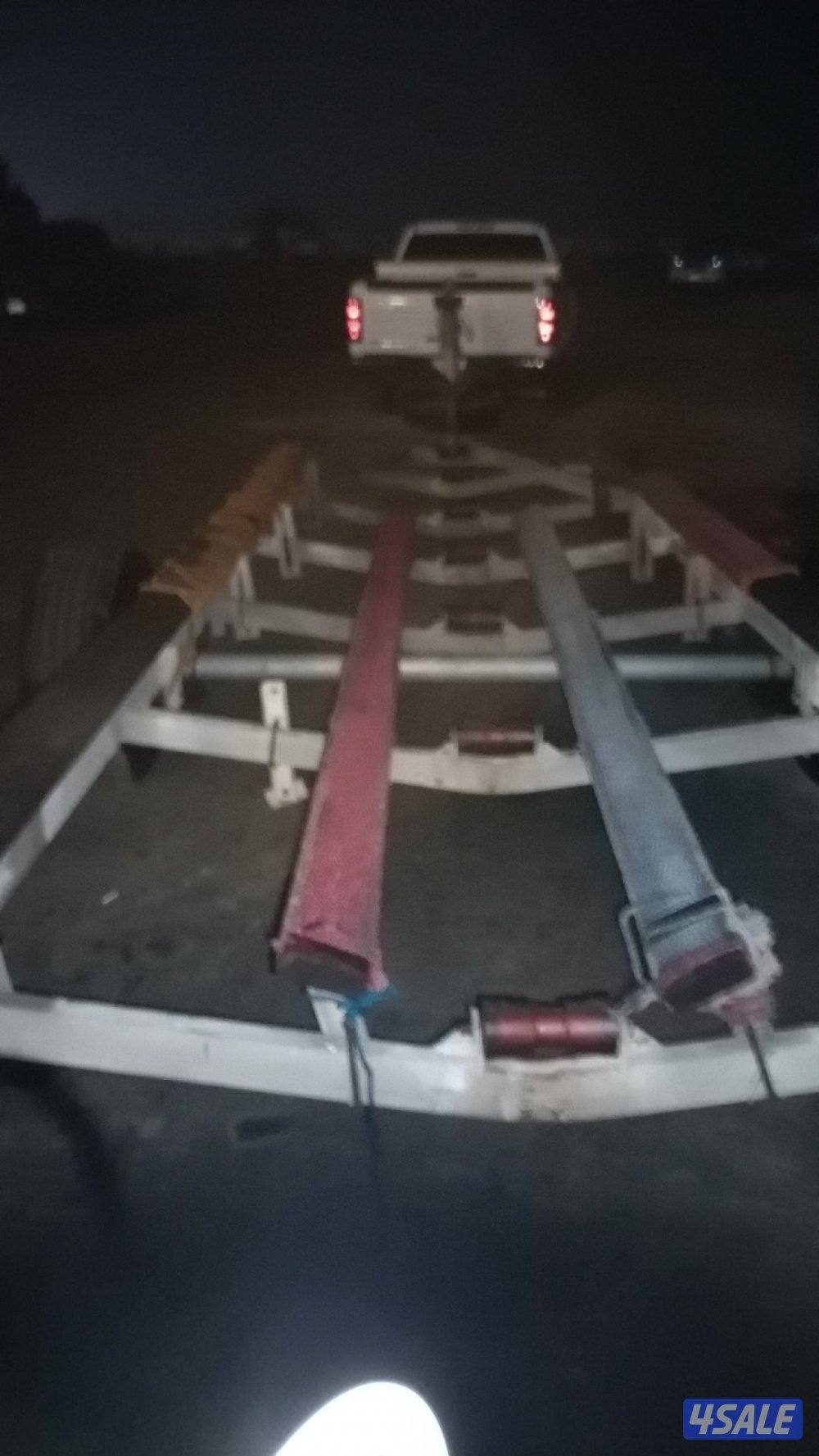 طراد 28 قدم  كاسر الأمواج مصنع السندباد الأمارات1