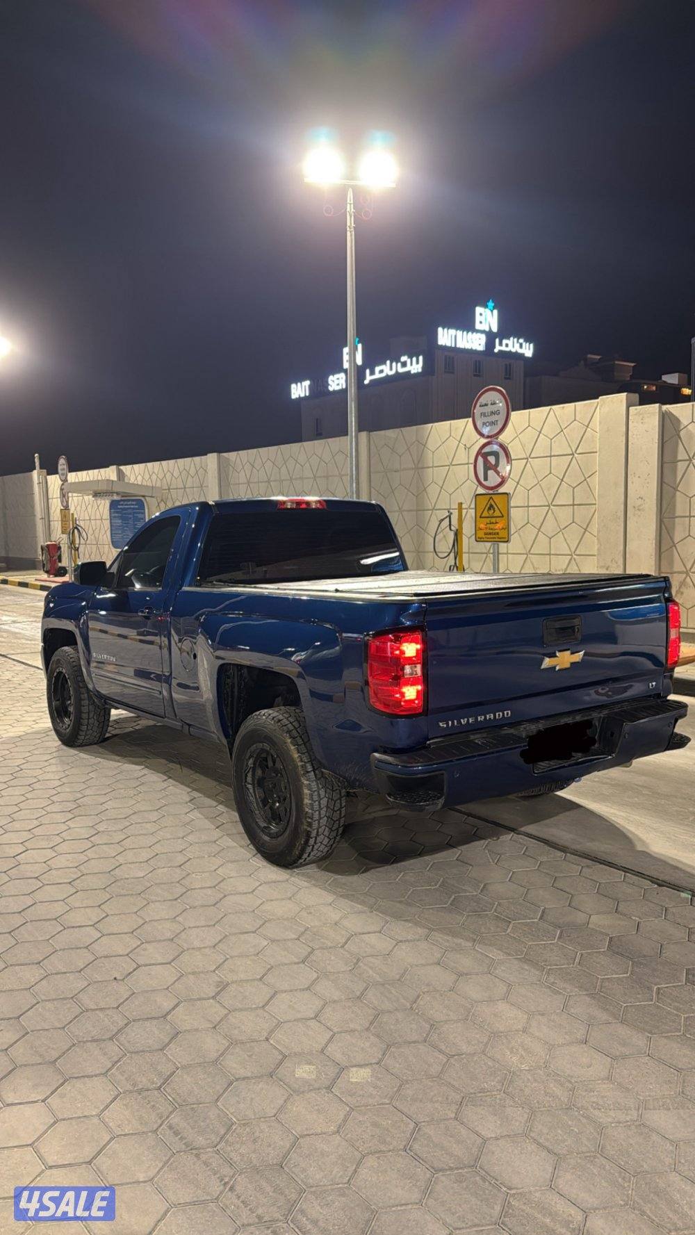 للبيع سلفرادو 2017 LT وارد الغانم ماشي 200 شرط الفحص3