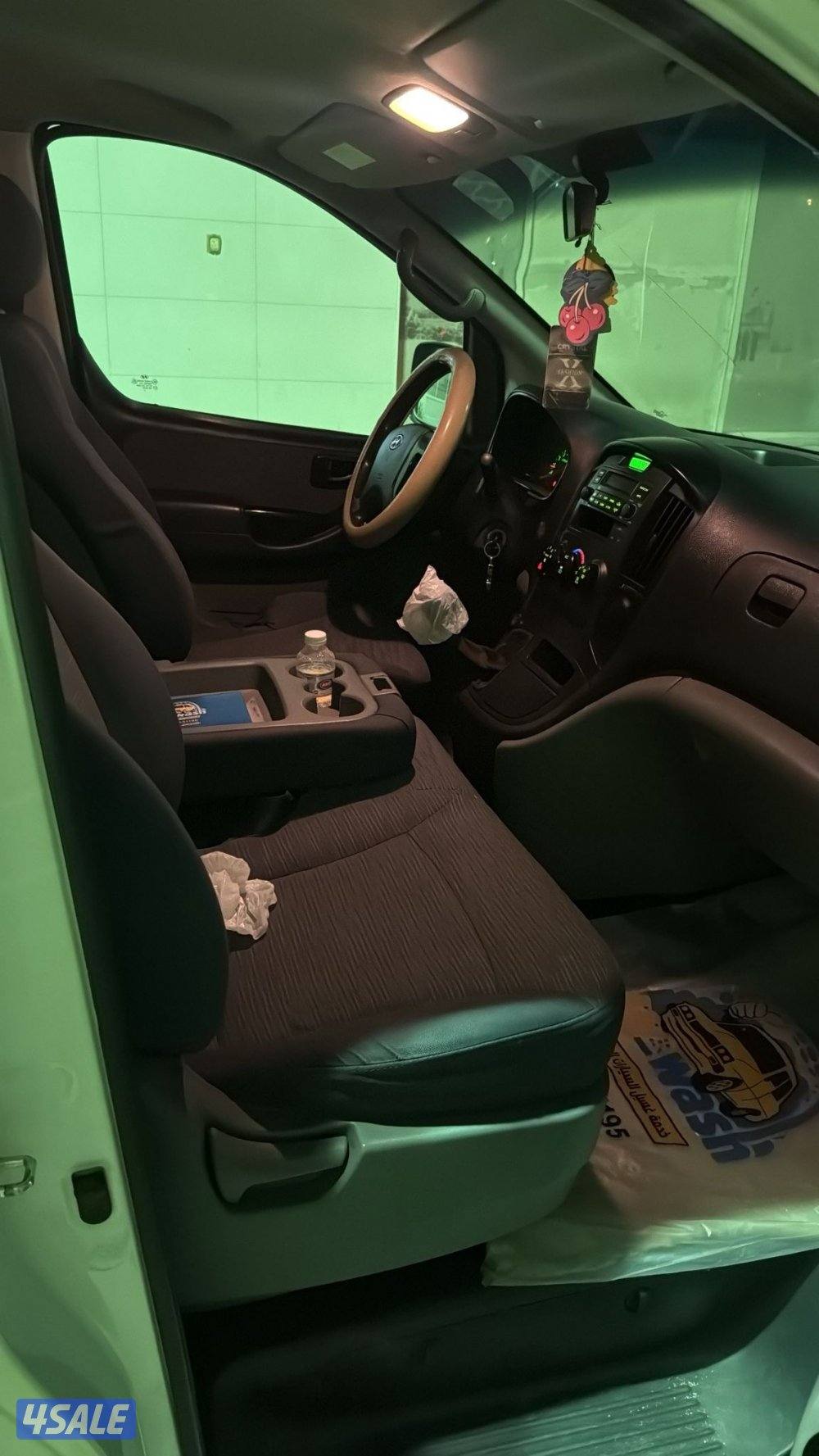 للبيع هيونداي H1 جديد ونظيف جداً2